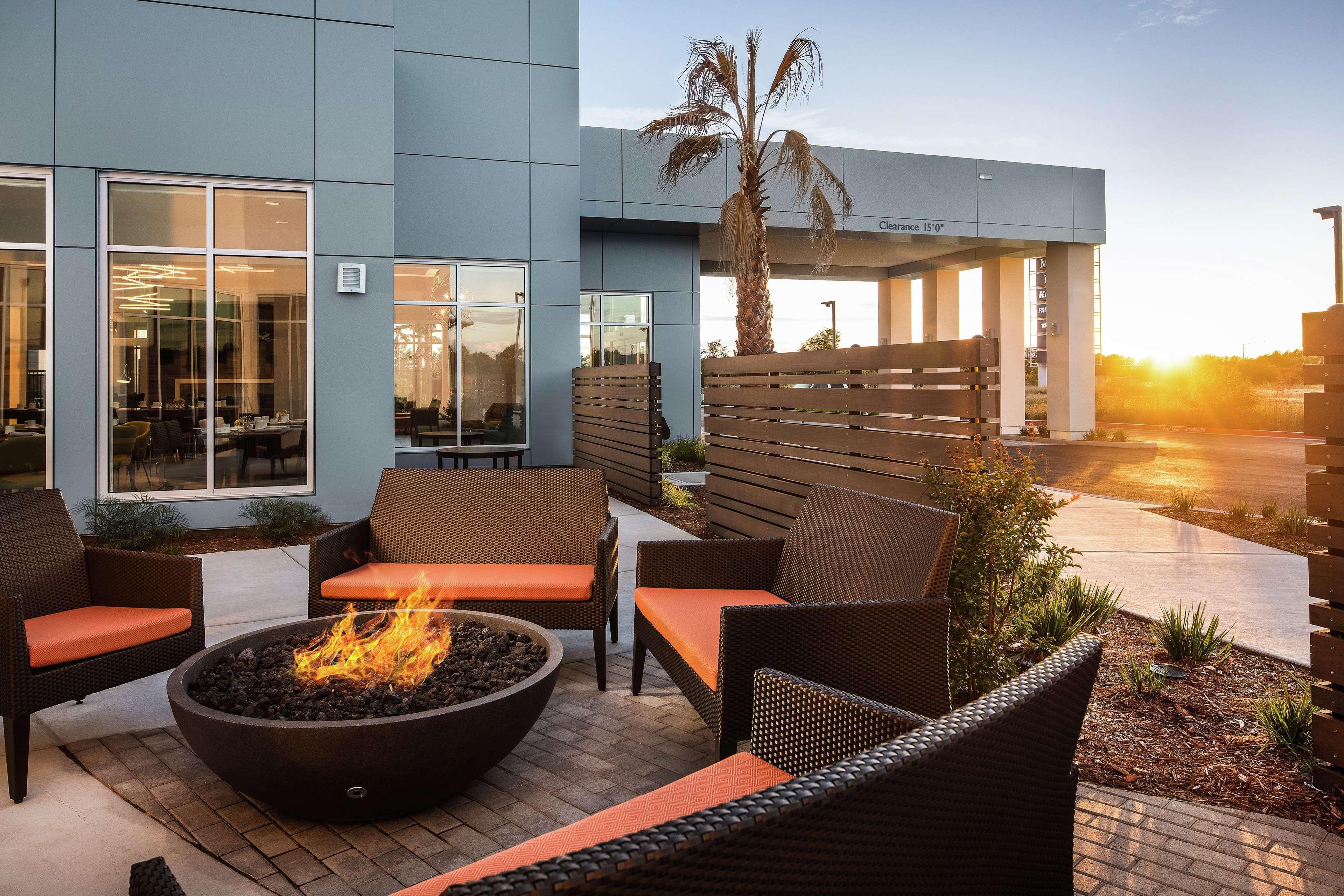 Hilton Garden Airport Natomas Hotel